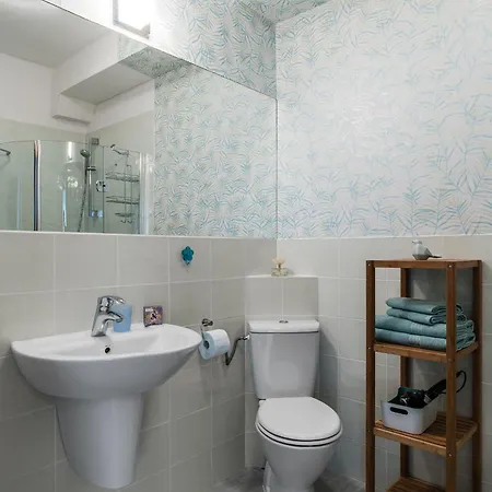 Molmare Guest house *